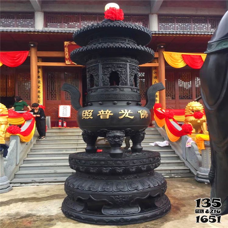 香爐雕塑-大型文物景觀(guān)青銅器古代寺廟香爐雕塑高清圖片