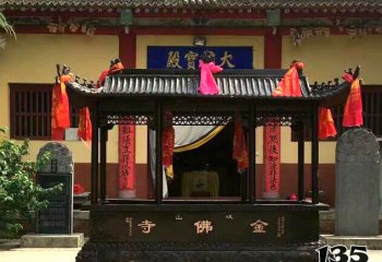 香爐雕塑-金佛寺大殿門(mén)前擺放鑄鐵八柱香爐雕塑