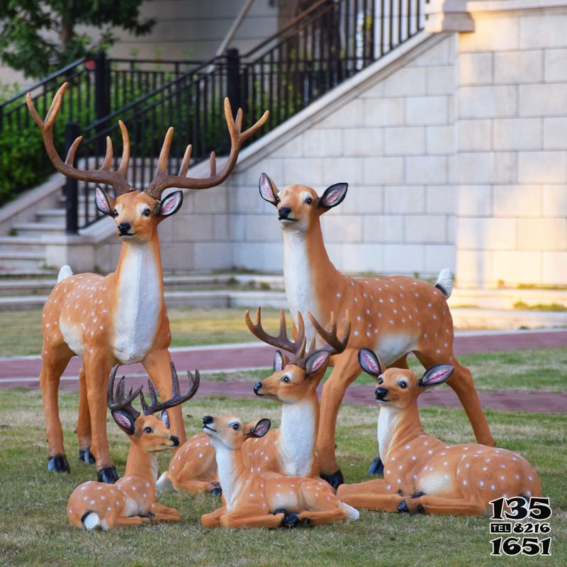 鹿雕塑-公園景區(qū)玻璃鋼一群鹿雕塑